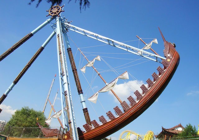 拉萨大型海盗船